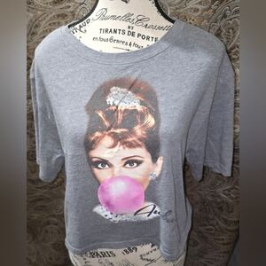 Gray Graphic Tee with Pink Bubblegum Print